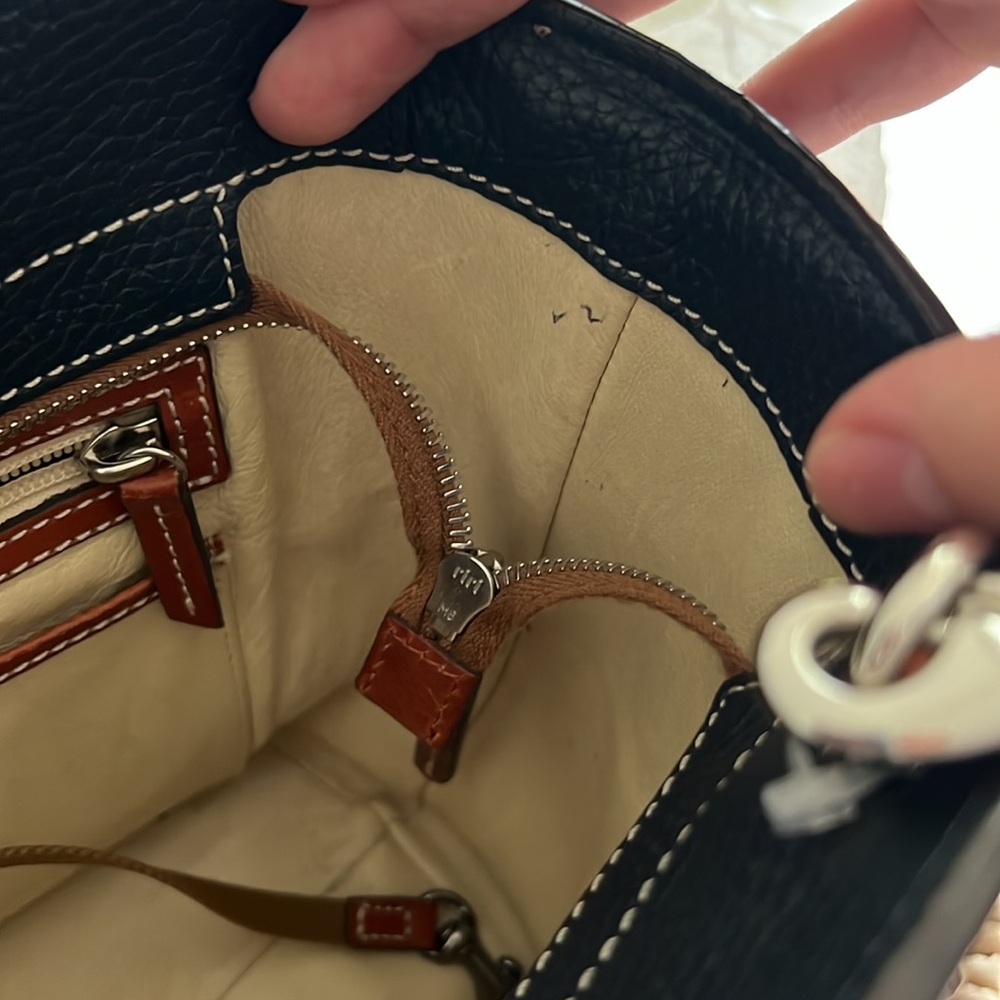 Dooney & Bourke Cambridge East West Shopper Tote - Picture 5 of 6